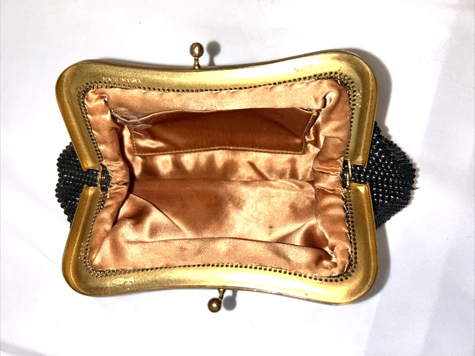 VINTAGE Whiting & Davis Preto Malha Noturna Frisada Clutch / Bolsa / Bolsa - Imagem 2 de 4