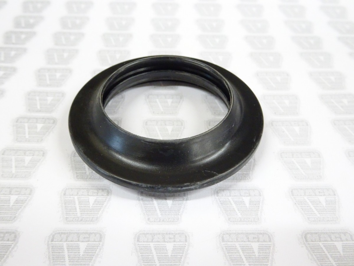 Kawasaki NOS NEW 92093-1231 Fork Outer Tube Seal VN ZG VN1500