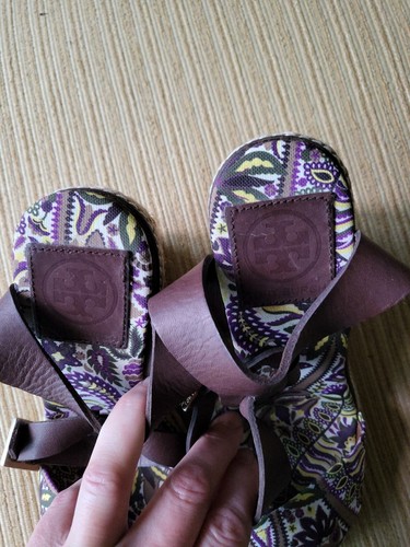 Tory Burch Wedge Sandals Ankle Strap Violet, White, & Yellow Women’s SZ 7 - Picture 2 of 9