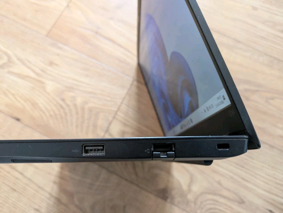 Lenovo ThinkPad E14 G4 · i5-1235U · 8GB · 256GB, photo 3 of 5