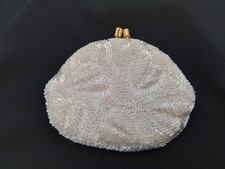 ELEGANT WHITE BEADED ESTATE COIN PURSE FORMAL EVENING WEAR RHINESTONE CLOSURE