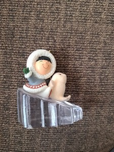 1990 Hallmark Frosty Friends 11 Ice Sliding Keepsake Ornament QX4396 NO BOX