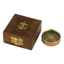 Boussole Avec Windrosenblatt Sea-Club