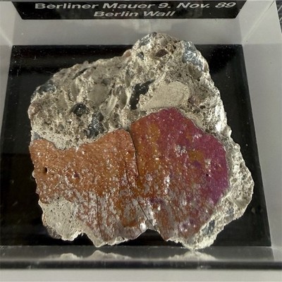 Authentic Berlin Wall Fragment Graffiti Paint Display Case Purchased Berlin 1991