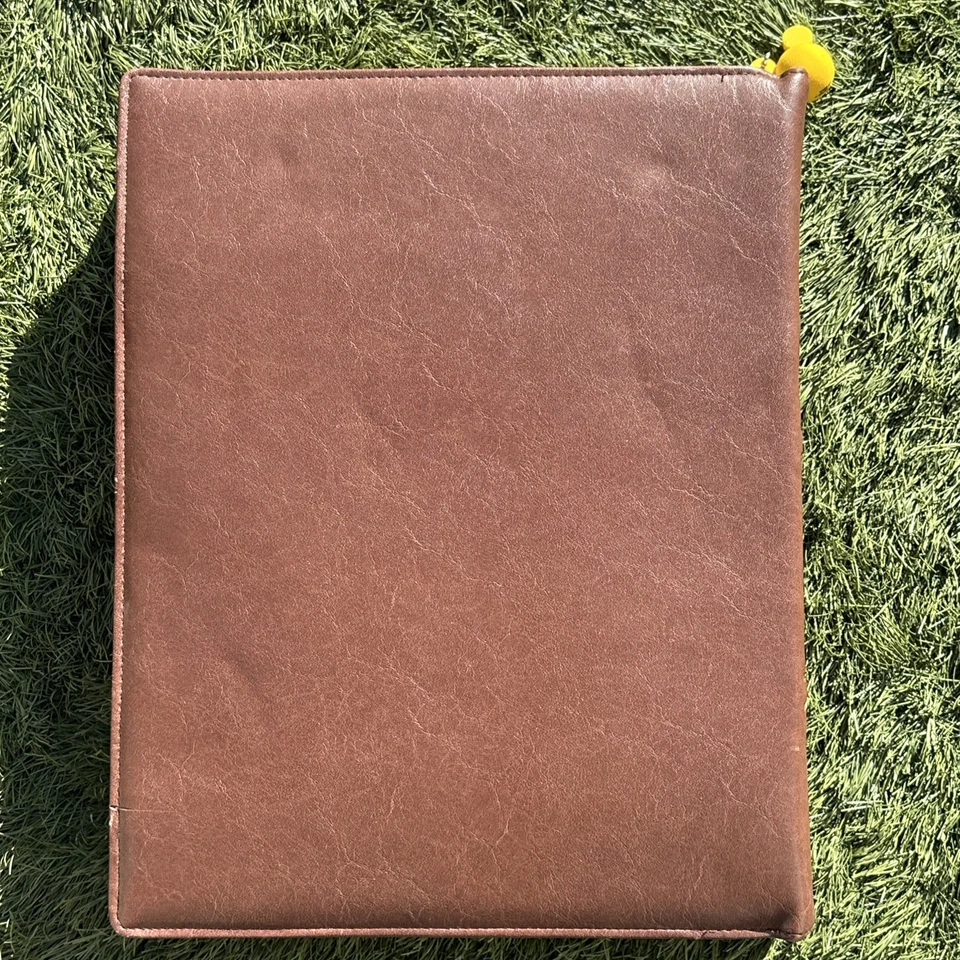 Disney Prendedor Coleccionista Libro Encuadernación Bolsa Piratas del Caribe Foto 3 de 4