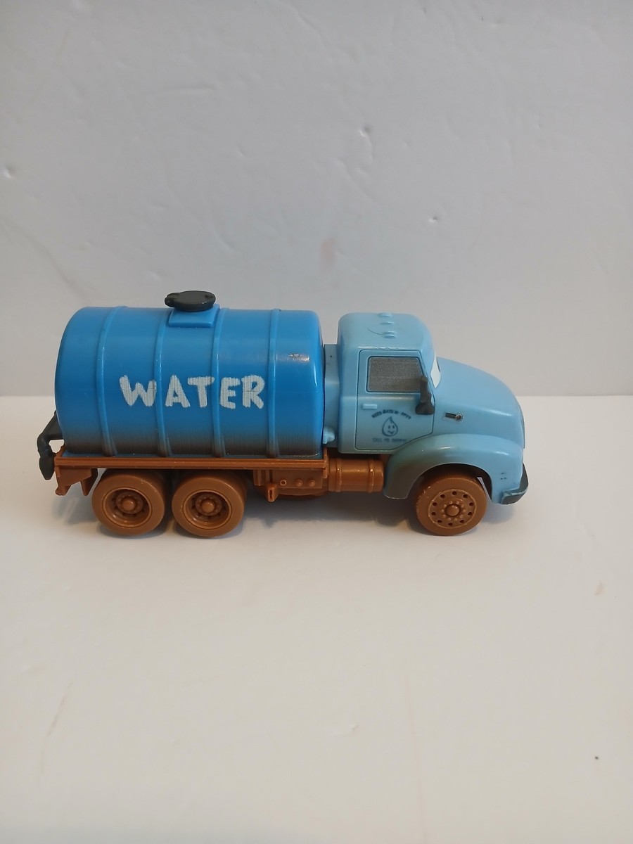 Disney Pixar Cars 3 Crazy 8 Crashers Mr Drippy Water Truck FCW07