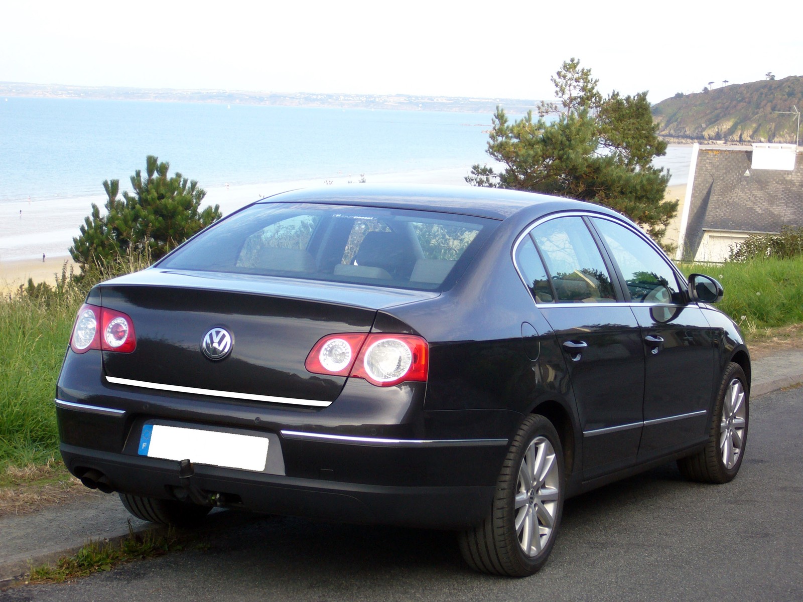 Baguette de coffre chromée VW Passat anti-rayures et protectrice