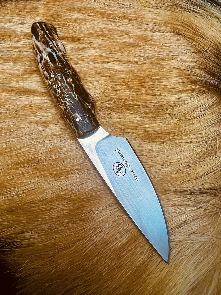 Arno Bernard Squirrel Kudu Fixed Blade Knife with Leather Sheath - Image 4 of 4