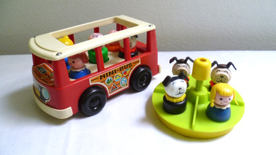 Vintage Fisher Price Toys 1969 - Minibus und Karusell und 9 Figuren Konvolut