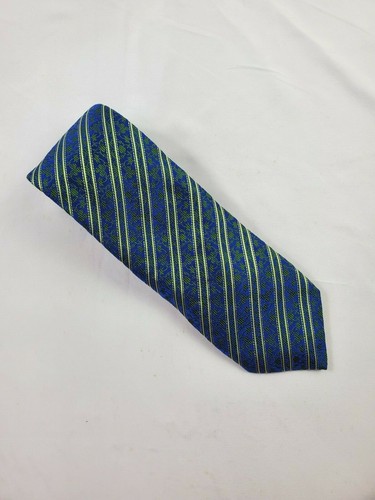 Thomas Pink Striped Silk Men's Necktie
