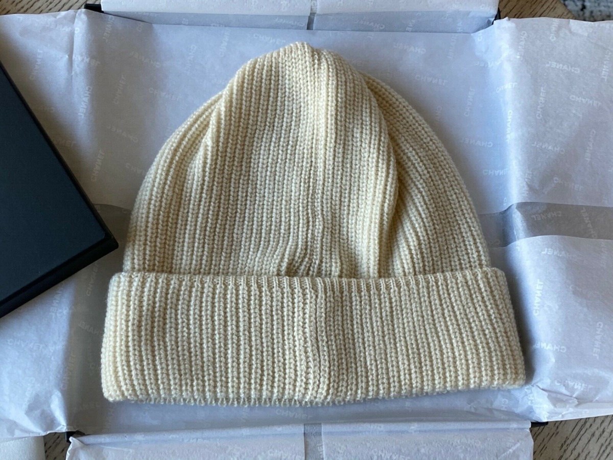 BNIB 100%AUTH Chanel 21A Ivory 100%Cashmere Beanie Hat BNIB 100%AUTH Chanel 21A Ivory 100%Cashmere Beanie Hat