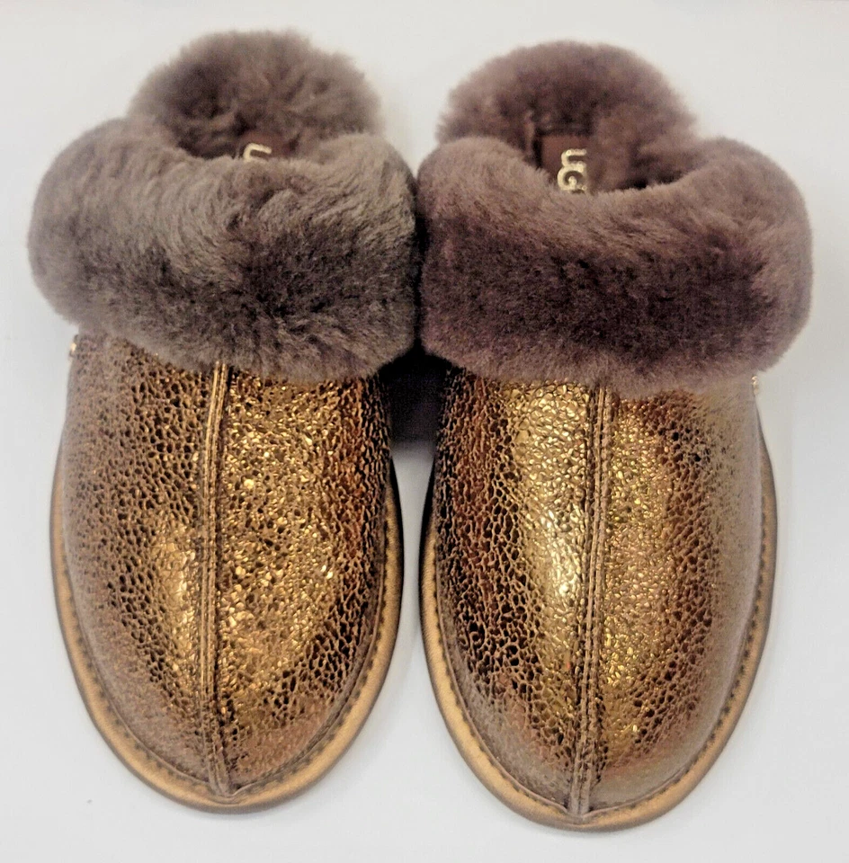 UGG 女式 Scuffette II 金属闪亮青铜 6 — 第 4/4 张图片