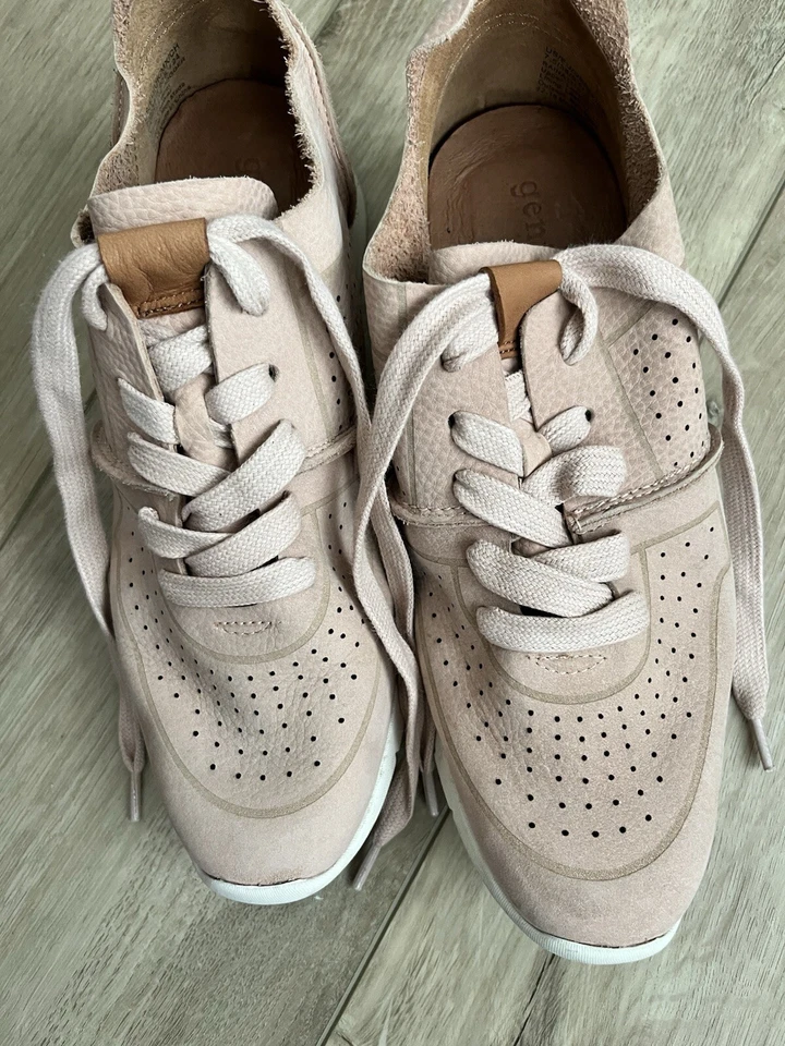 Zapatilla deportiva Gentle Souls by K Cole Raina Lite cómoda 7,5 gamuza rosa $179 Foto 2 de 4