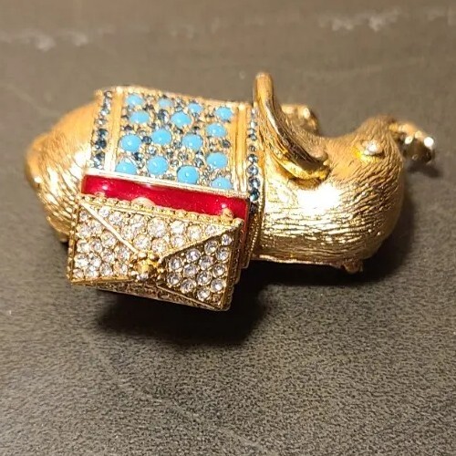 Broche Vintage Éléphant Signée Ciner - Bijou Ancien - Occasion - Superbe état