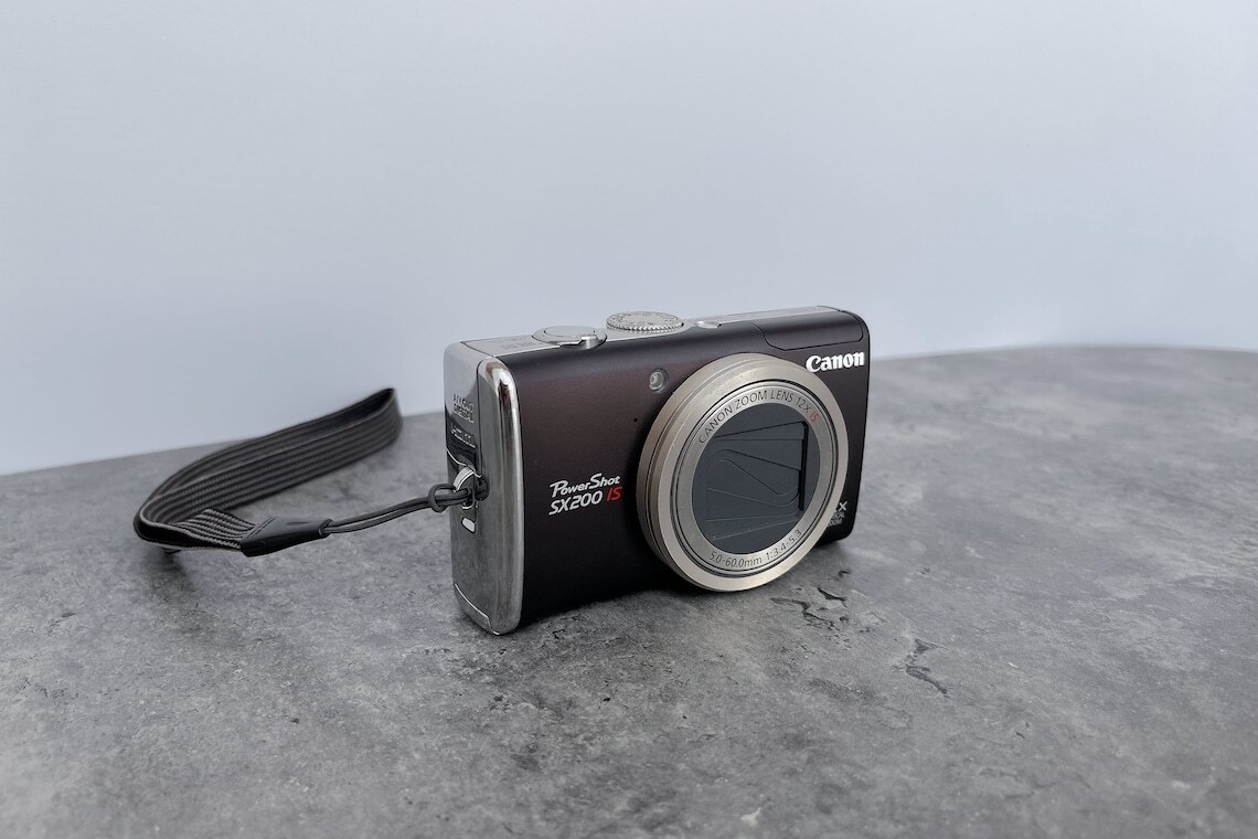 Brown Canon PowerShot SX200 lS 12.1MP 12x Optical Zoom CCD Digital