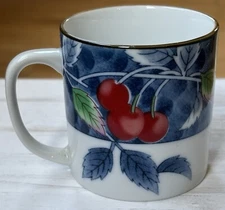 Williams-Sonoma Grand Cuisine White Blue w/Red Cherries Tea Coffee Cup WSO22 