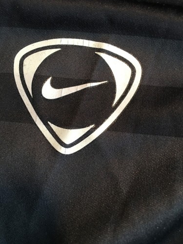 Nike T Shirt Black Logo Sleeveless Sports Training Running Dri-Fit Mens used (y) - Picture 4 of 4