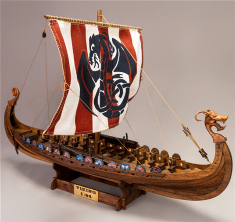 新品未使用　WOODEN MODEL BOATS NEW 1/48 Viking Sailboat Length 440mm 17.3