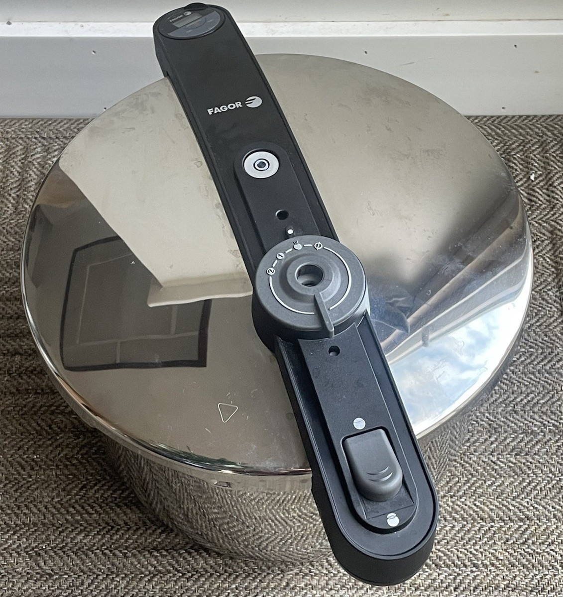 Fagor Chef Series Pressure Cooker 8L Pot With Steamer Basket