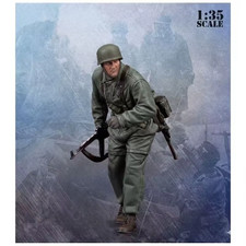 1/35 Resin Figure WWII German Infantry Winter Unassembled Unpainted
