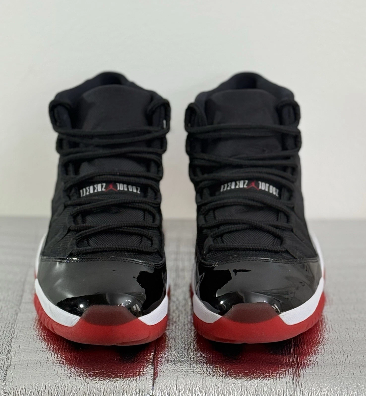 Air Jordan Retro Bred scarpe da uomo taglia UK 11