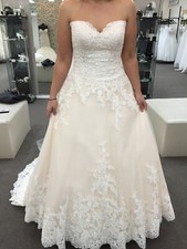 Allure Romance Wedding Dress 10 Ivory Strapless Ballgown Lace English Net 2701