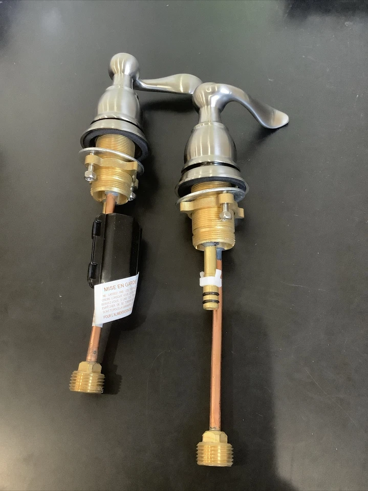 Torneira de banheiro Delta Windermere níquel escovado 35996LF - Imagem 3 de 4