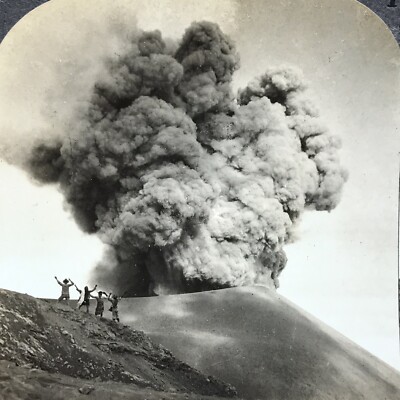 Volcano Eruption Java East Indies Vintage Stereograph Stereoview Card 3D Slide