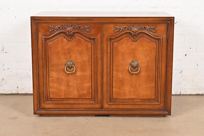 Henredon French Provincial Louis XV Carved Walnut Buffet Server