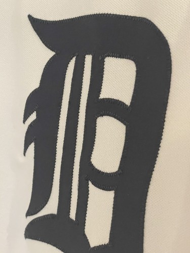 Vtg Auth IVAN RODRIGUEZ Detroit Tigers Jersey Majestic 48 XL Baseball NWT As Is - Picture 7 of 12
