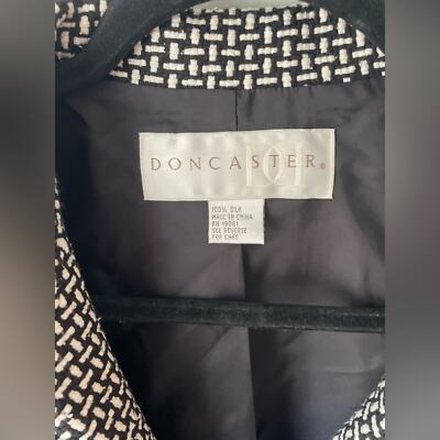 Doncaster Vintage Black & White Houndstooth Tweed Boucle Blazer