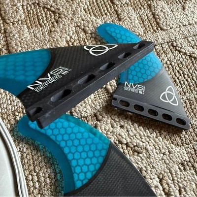 NVS Series III surfboard fins Futures Apex Carbon Thruster Fin Set  tri medium