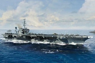 Trumpeter 6714 1/700 USS Kitty Hawk CV63 Flugzeugträger Modellbausatz