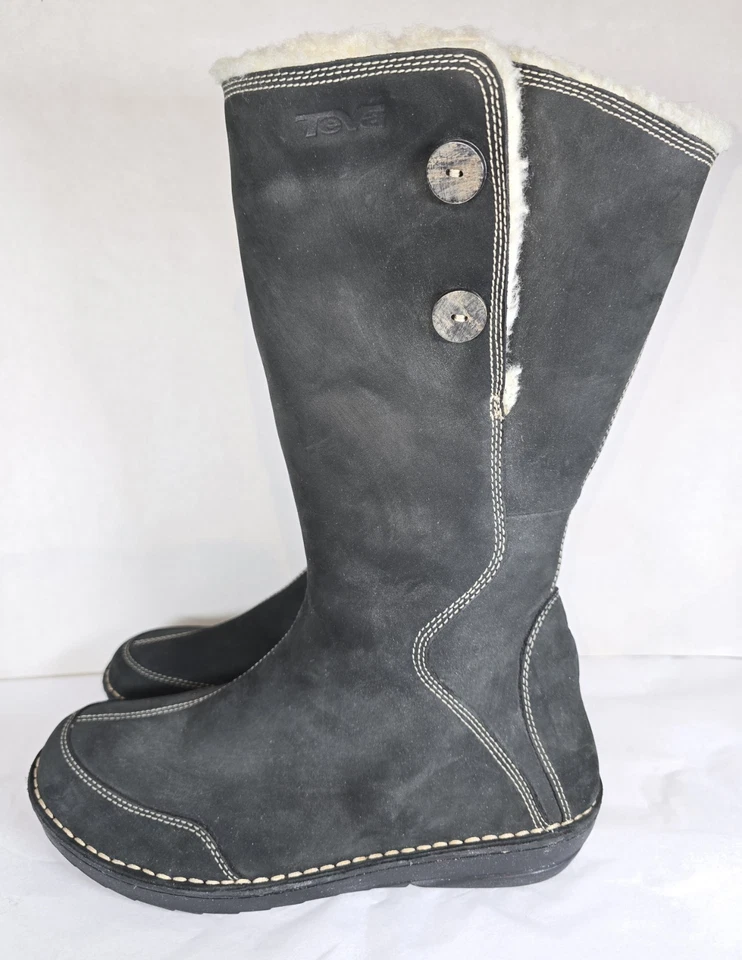 TEVA Tonalea 9.5 Cuero Negro Gamuza Impermeable Medio Pantorrilla Forro de piel de oveja para mujer Foto 3 de 4