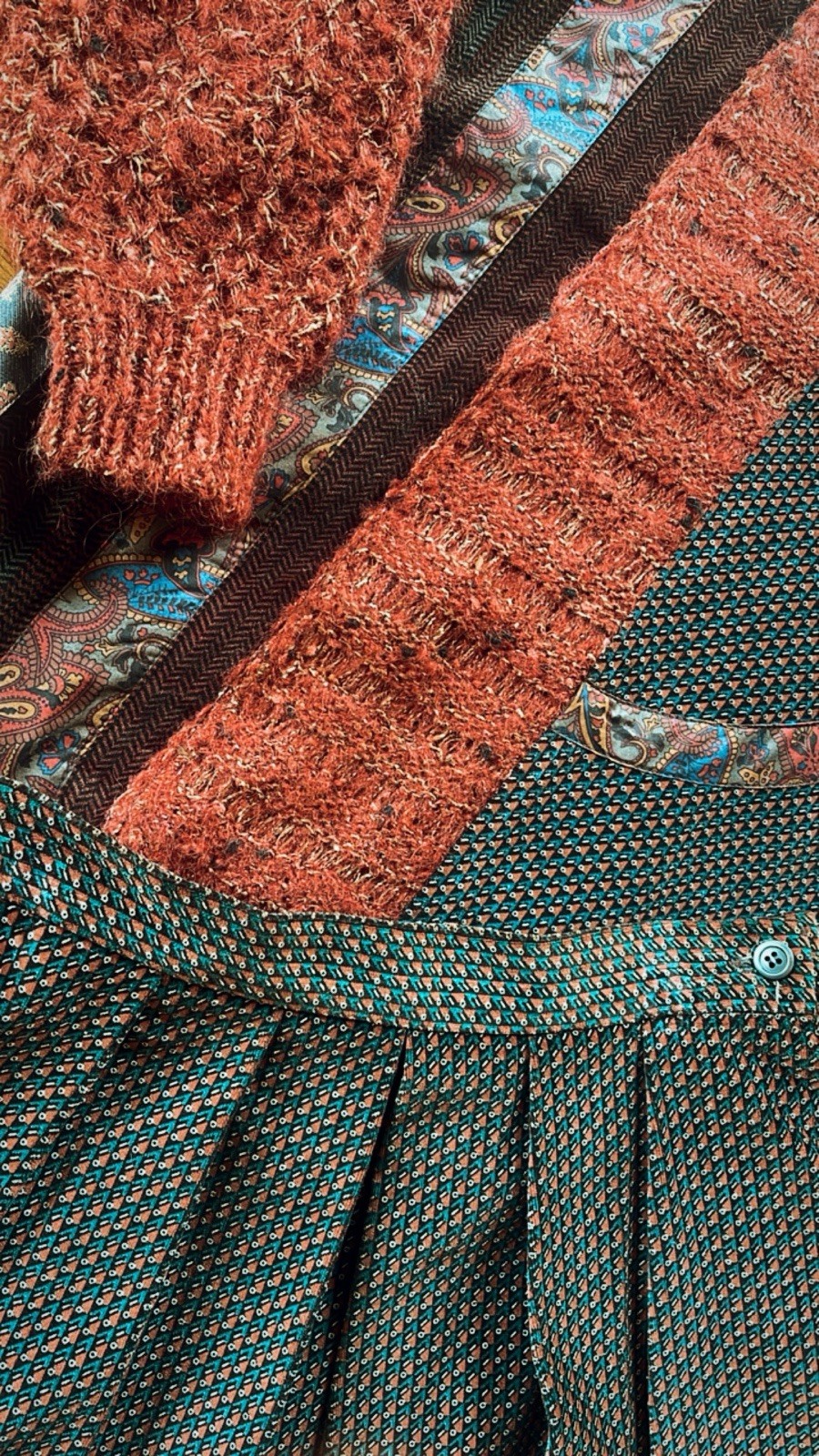 Multicolor Patchwork Sweater and Pleated Skirt Se… - image 4