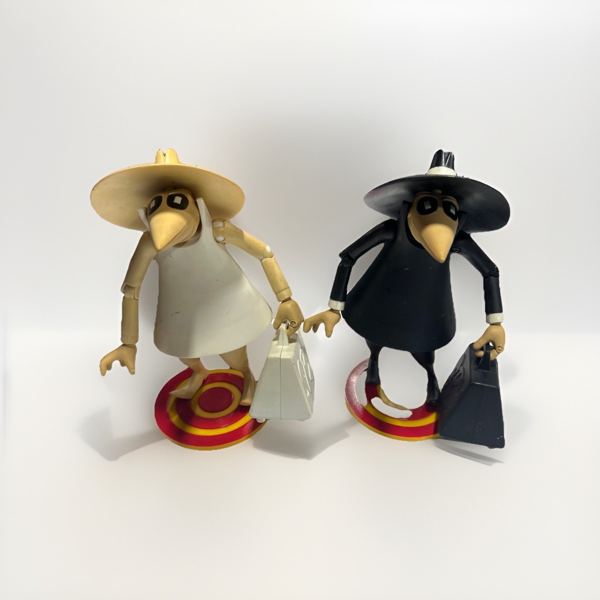 MAD Magazine Spy Vs Spy Black & White Spy 1998 With