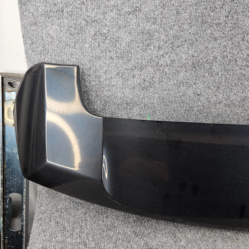 Alerón escotilla maletero trasero negro 10-24 4Runner OEM de fábrica Foto 2 de 4