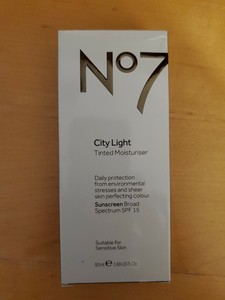 no7 city light tinted moisturizer