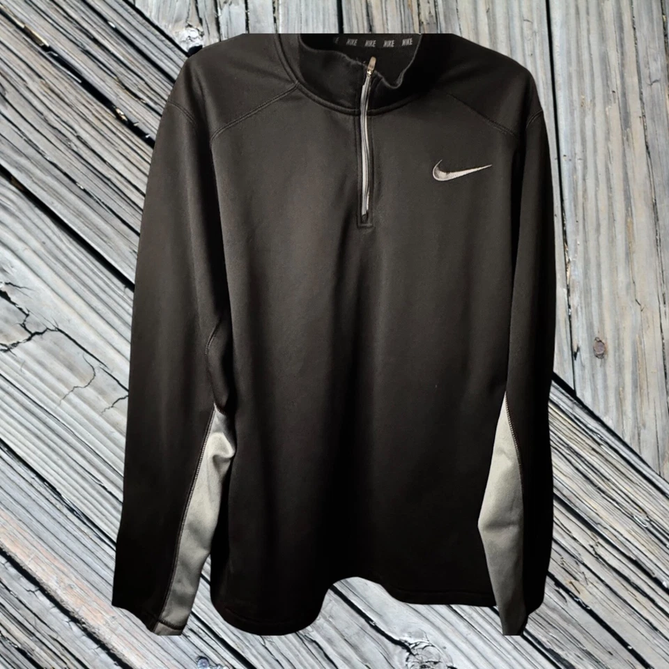 Chaqueta Nike 1/4 Cremallera Cuello Alto Manga Larga Ajuste Térmico Talla XL Negra y Gris Foto 2 de 4