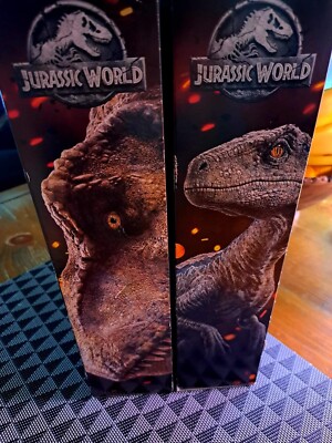 Origanal Jurassic World Signature Barbie Set Owen & Claire (NEW IN