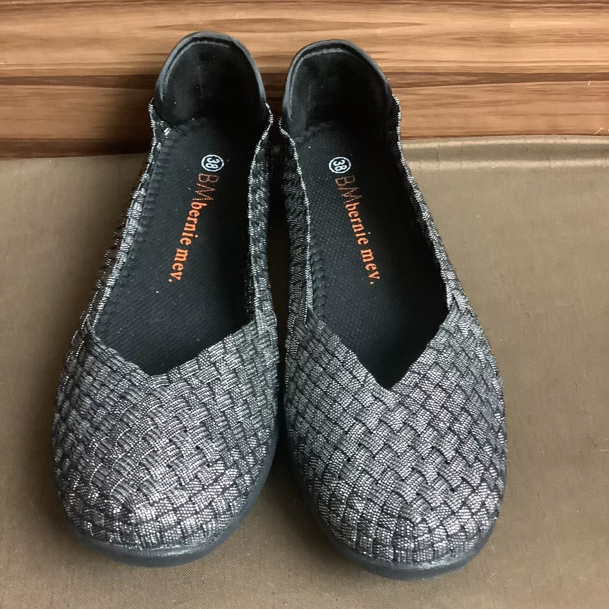 Catwalk black flats 2025