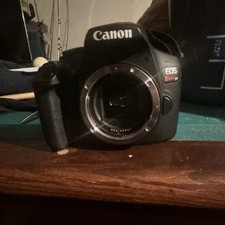 Canon EOS Rebel T7 DSLR 24.1MP Black w/ 18-55mm 75-300mm Lenses