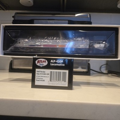 Atlas Nj Transit  ALP-45DP #4540 40th Anniversary DCC/Sound 10004439