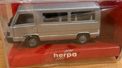 Herpa HO 1/87 Plateado Mercedes-Benz 100 Autobús Van Nuevo En Caja #41386 Leer | Zustand: New