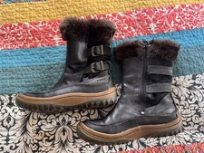 Merrell Thinsulate Polartec Boots black Fur Lined Waterproof WOMEN 37.5EU 7US