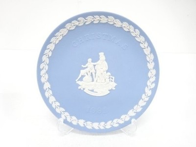 Wedgwood Jasper Christmas Plate 1991 Porcelain Yearly Collector's Edition