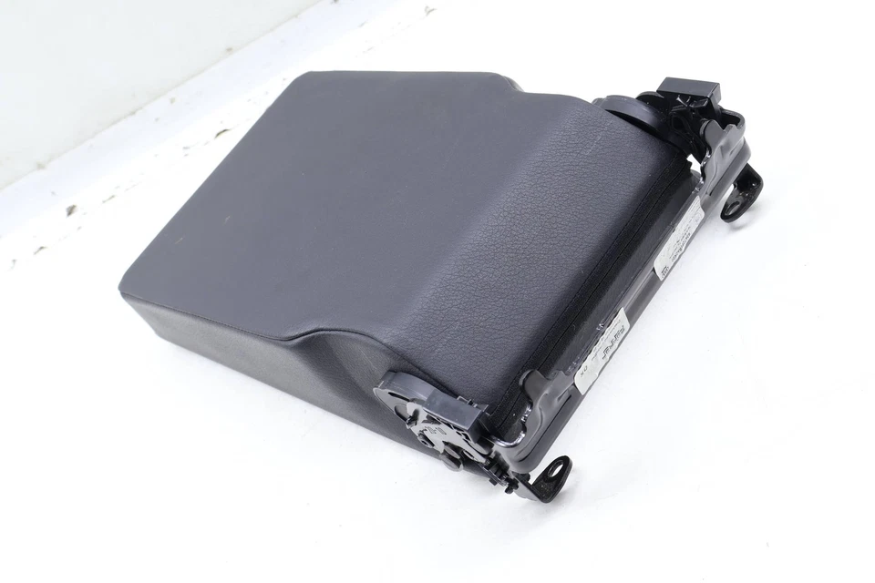 2007-2015 奥迪 Q7 TDI - 后 2ND ROW 扶手/杯架 4L0883081M — 第 4/4 张图片