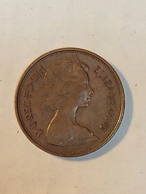 RARE-1981 NEW PENCE 2p British Coin Queen Elizabeth II DG REG FD