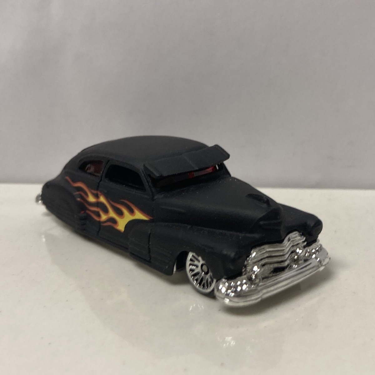 1947 47 Chevy Fleetline Sedan Lowrider Collectible 1/64 Scale