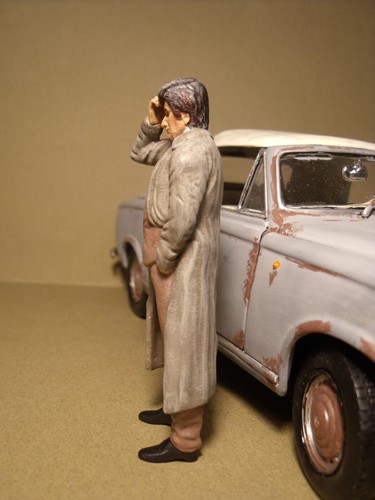 1/18 FIGURE COLUMBO PETER FALK VROOM UNPAINTED SOLIDO WELLY NOREV MINICHAMPS - Picture 2 of 5